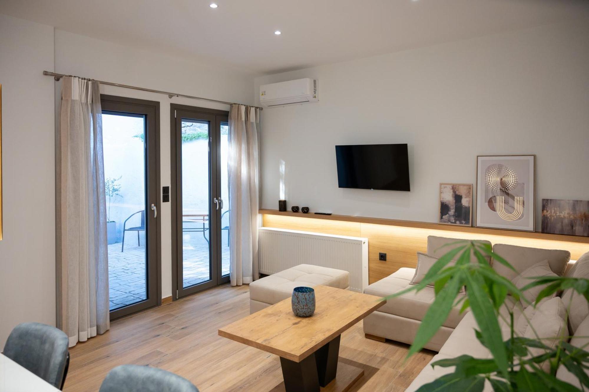 Kefaloviso Luxury Apartment 2 纳弗帕克托斯 外观 照片
