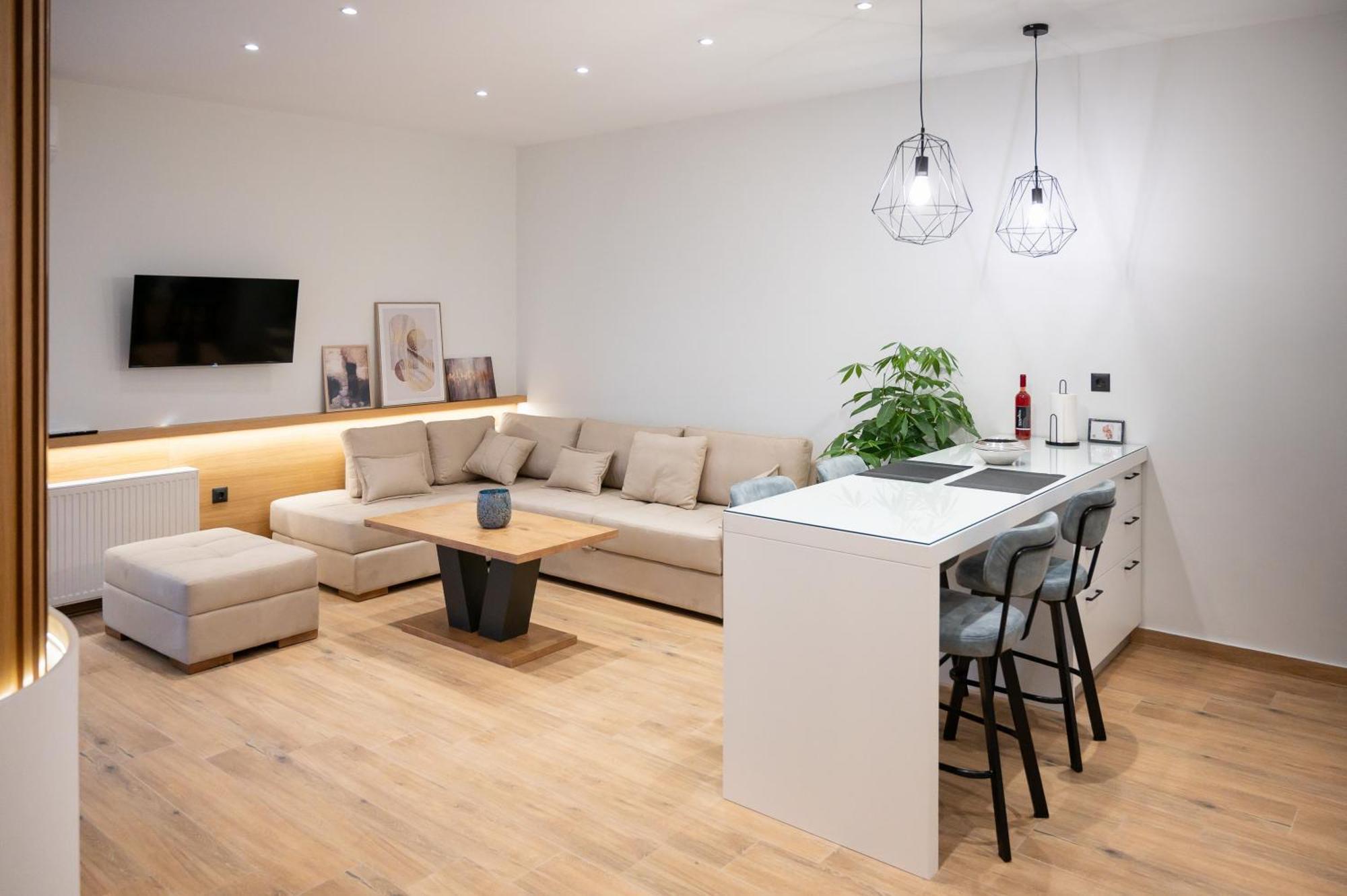 Kefaloviso Luxury Apartment 2 纳弗帕克托斯 外观 照片